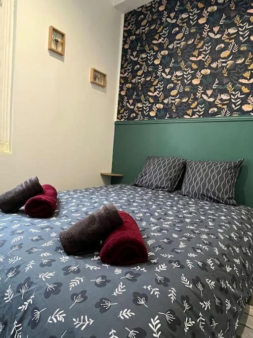 Au Pied Du Chateau *