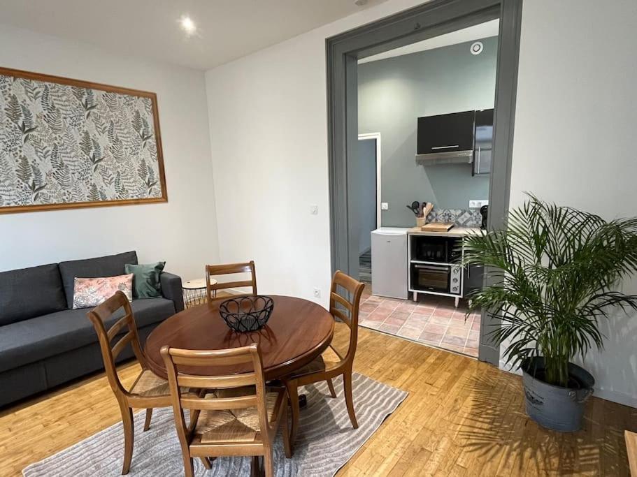 Au Pied Du Chateau Apartment