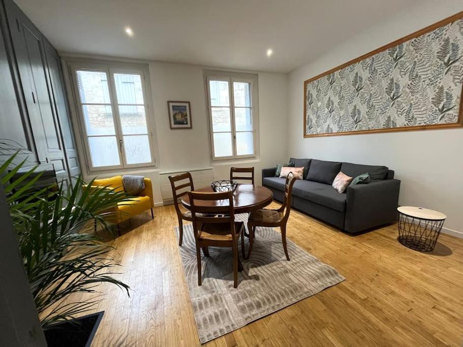 Au Pied Du Chateau Apartment *